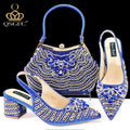 Chaussures à talons hauts confortables et sac assorti